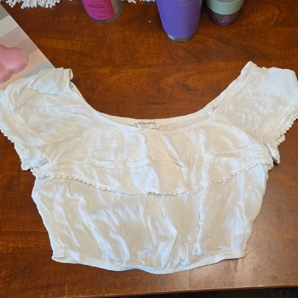 H&M Tops - H&M White Ruffled Crop Top